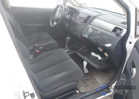 2010 Nissan Versa 1.8S из США, поврежденный, VIN 3N1BC1CP7AL457149